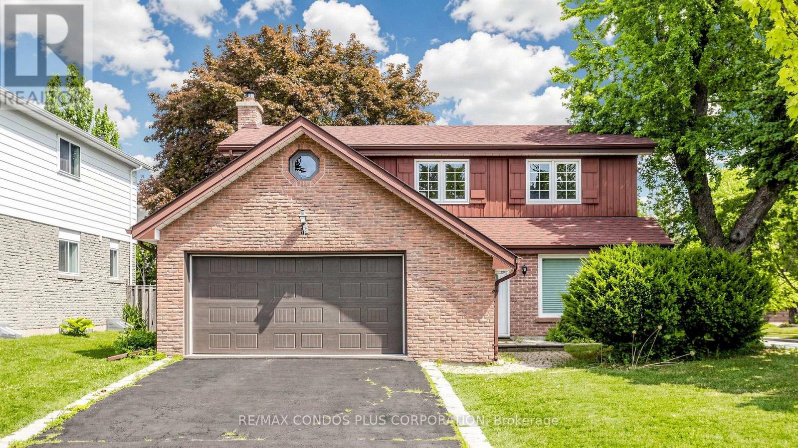 22 DENLOW BOULEVARD - 1