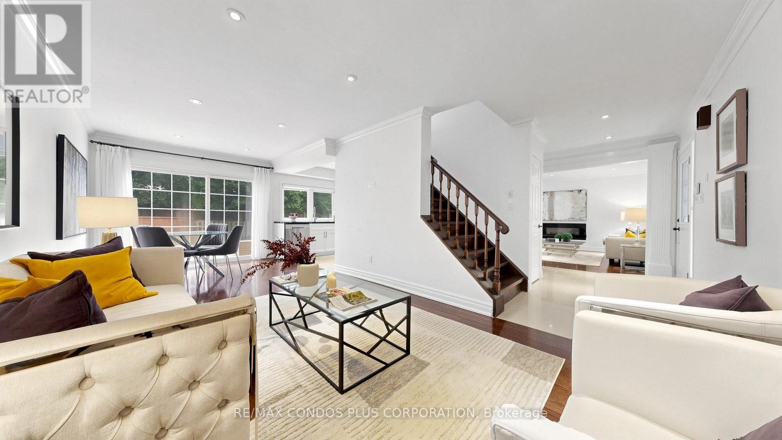 22 DENLOW BOULEVARD - 11