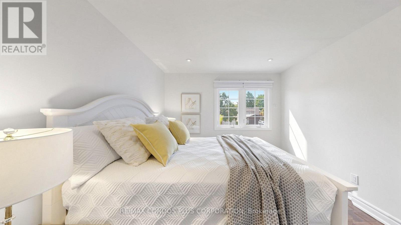22 DENLOW BOULEVARD - 26