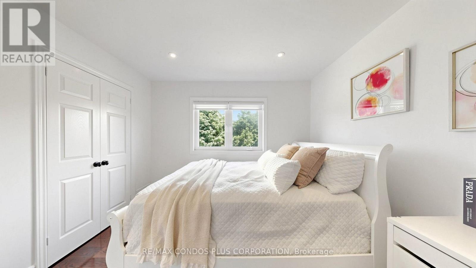 22 DENLOW BOULEVARD - 31