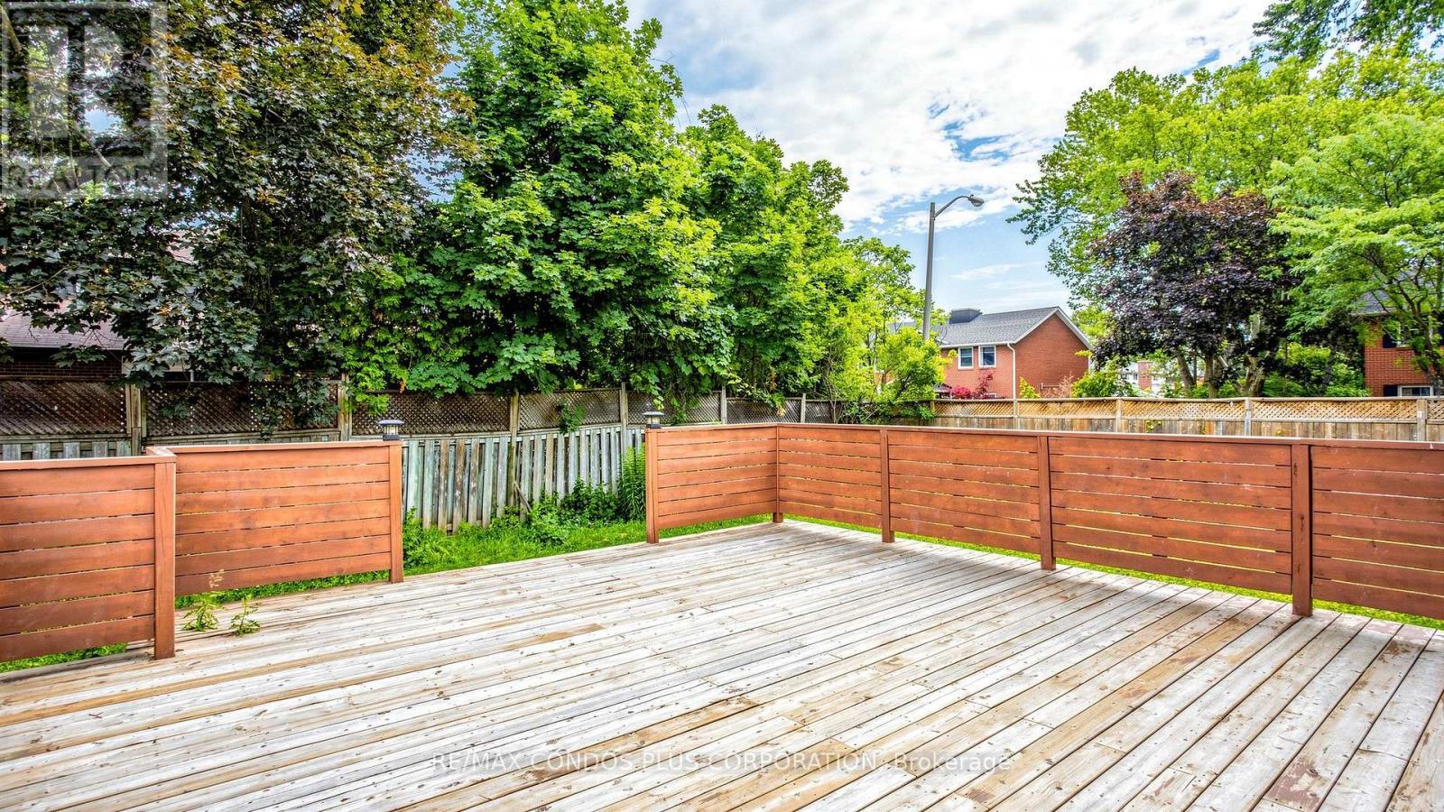 22 DENLOW BOULEVARD - 43