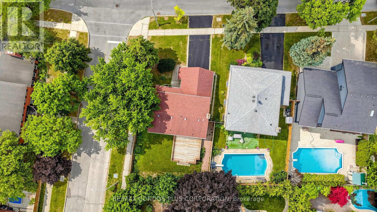 22 DENLOW BOULEVARD - 47