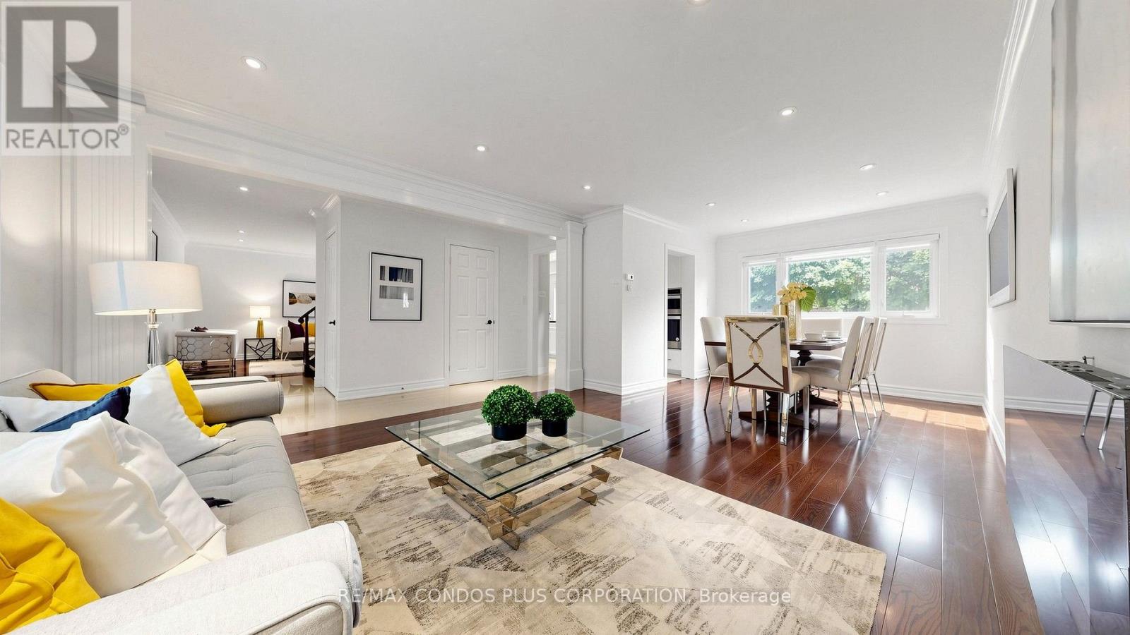22 DENLOW BOULEVARD - 8