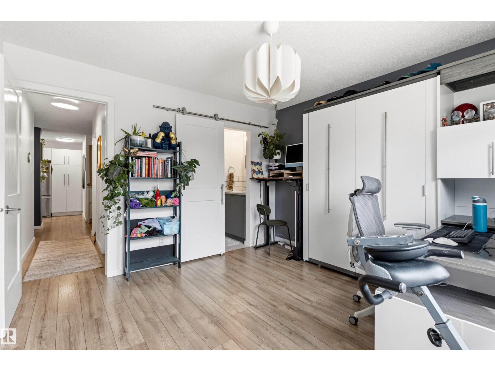 #217 14819 51 AV NW - 32