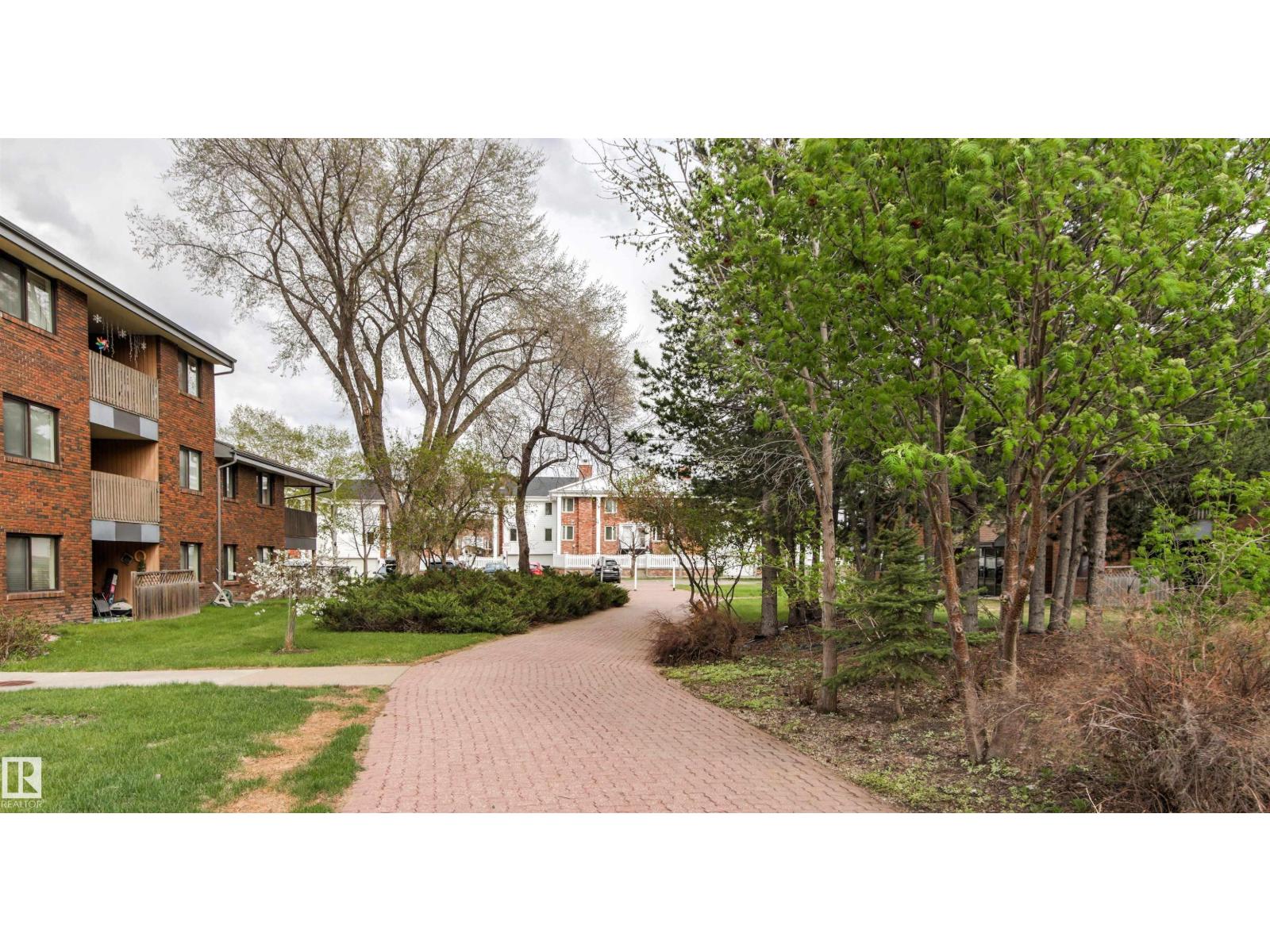 #217 14819 51 AV NW - 40