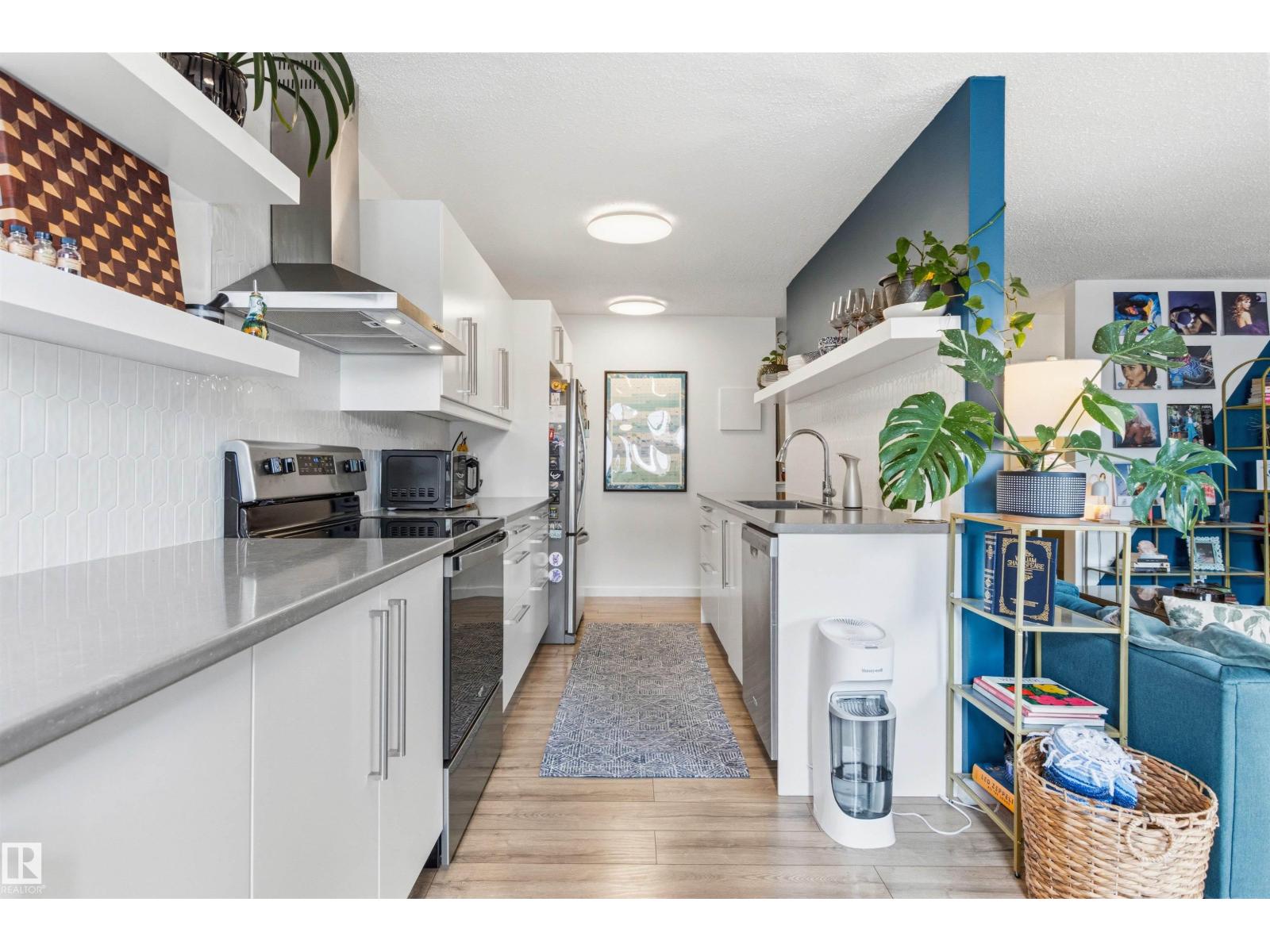 #217 14819 51 AV NW - 16