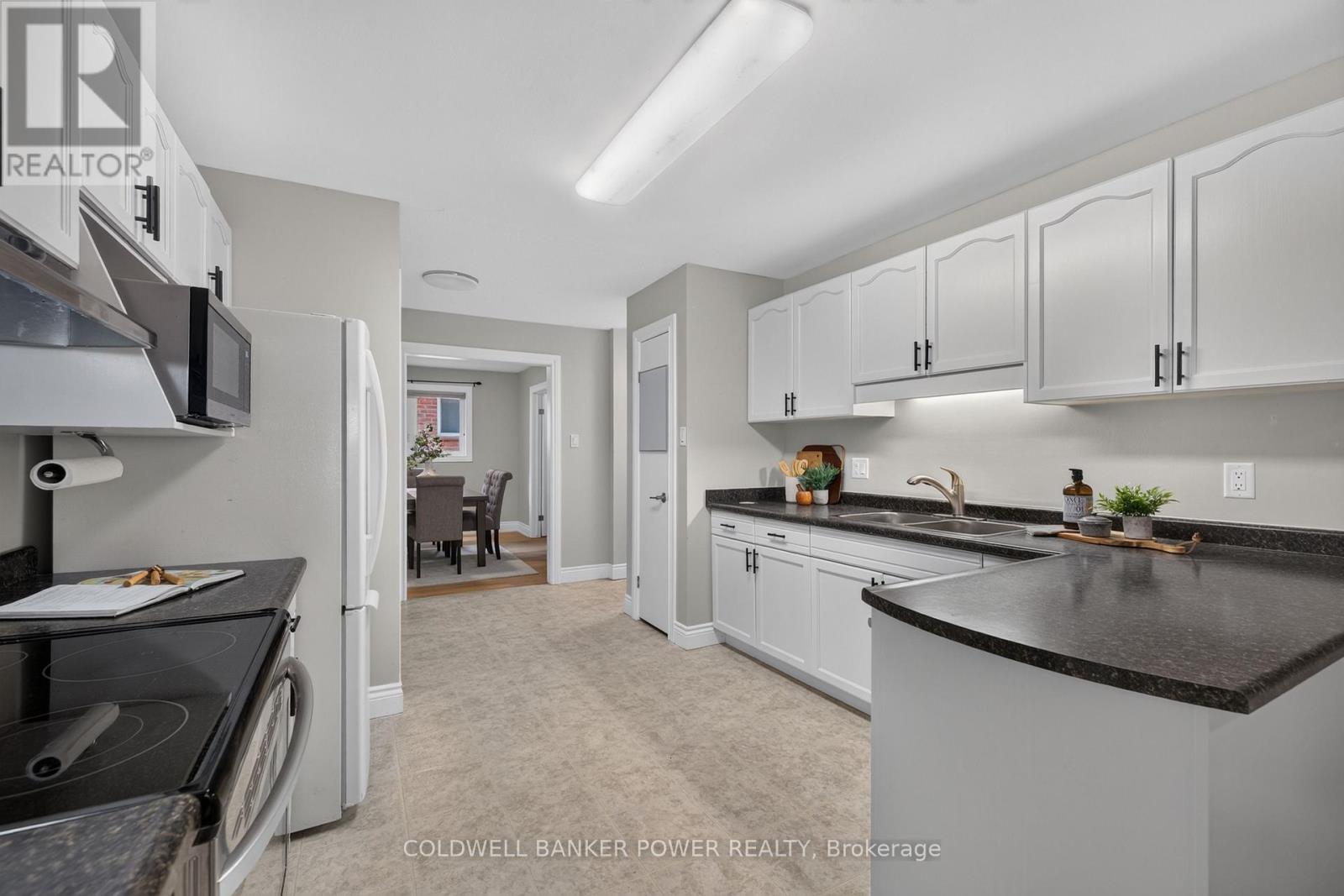 39 SHEPHERD AVENUE - 12