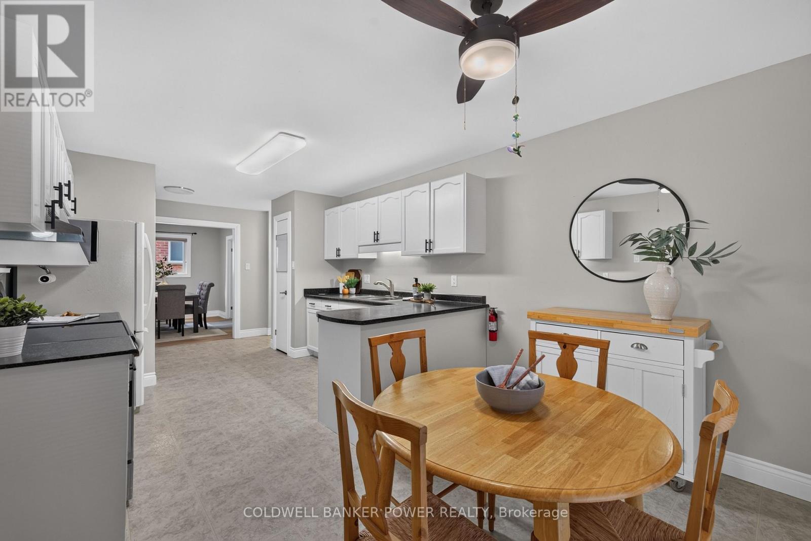 39 SHEPHERD AVENUE - 16
