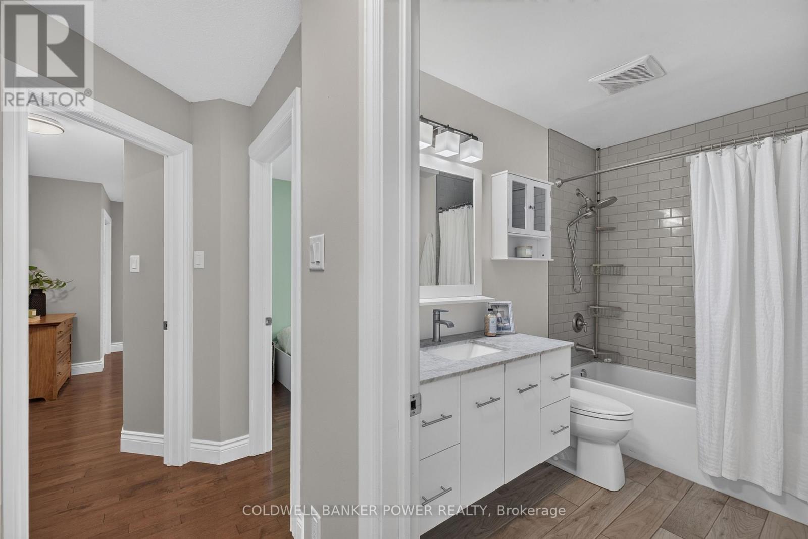 39 SHEPHERD AVENUE - 20