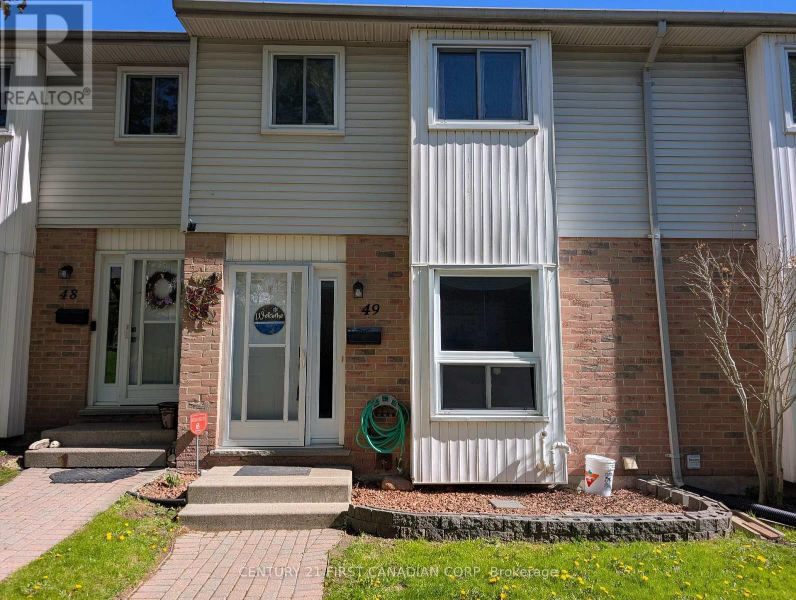 #49 110 DEVERON CRESCENT - 1