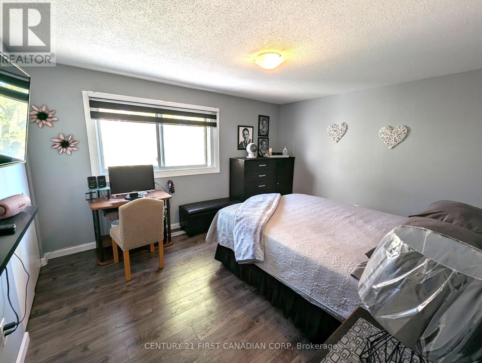 #49 110 DEVERON CRESCENT - 10