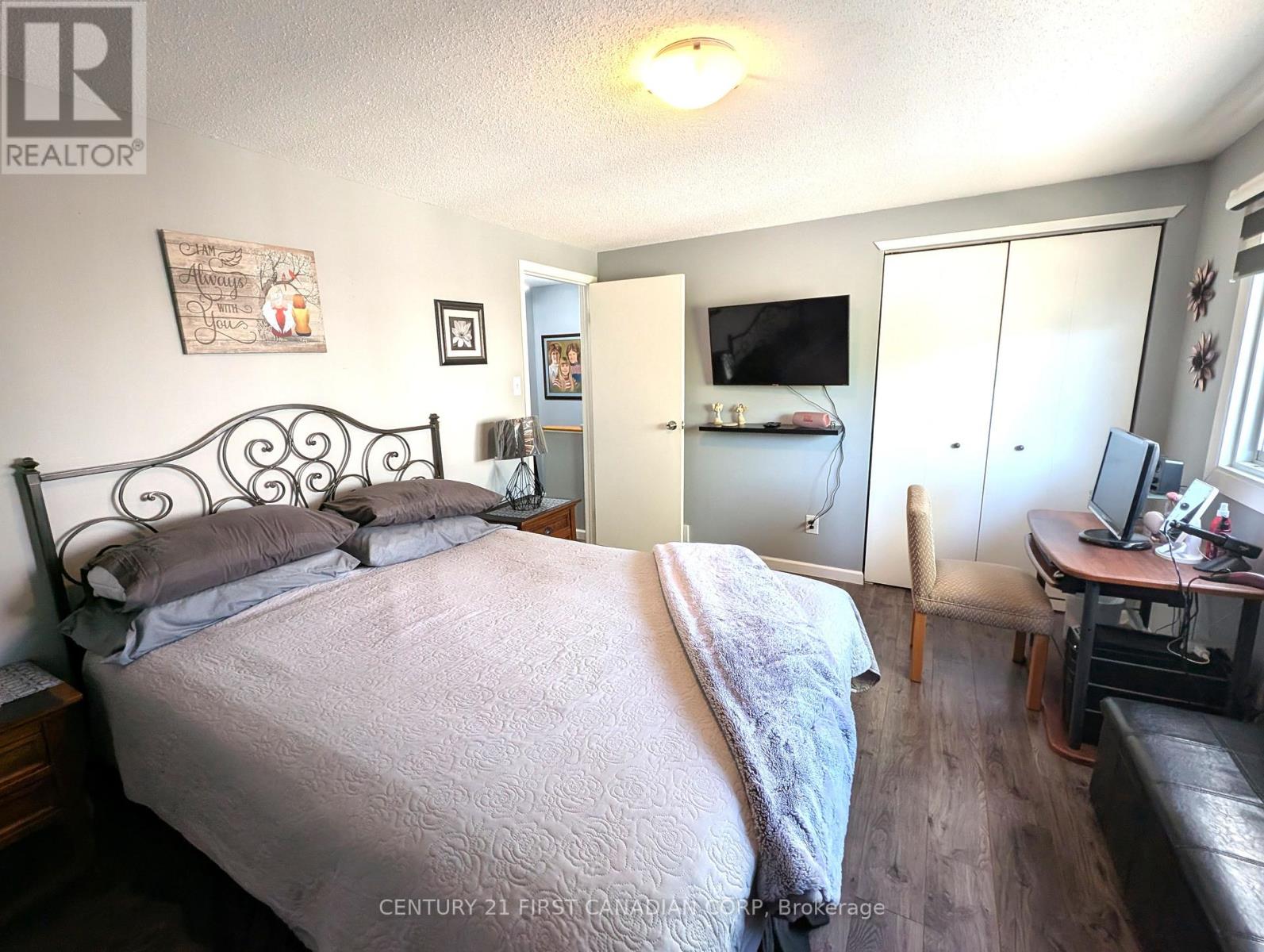 #49 110 DEVERON CRESCENT - 9