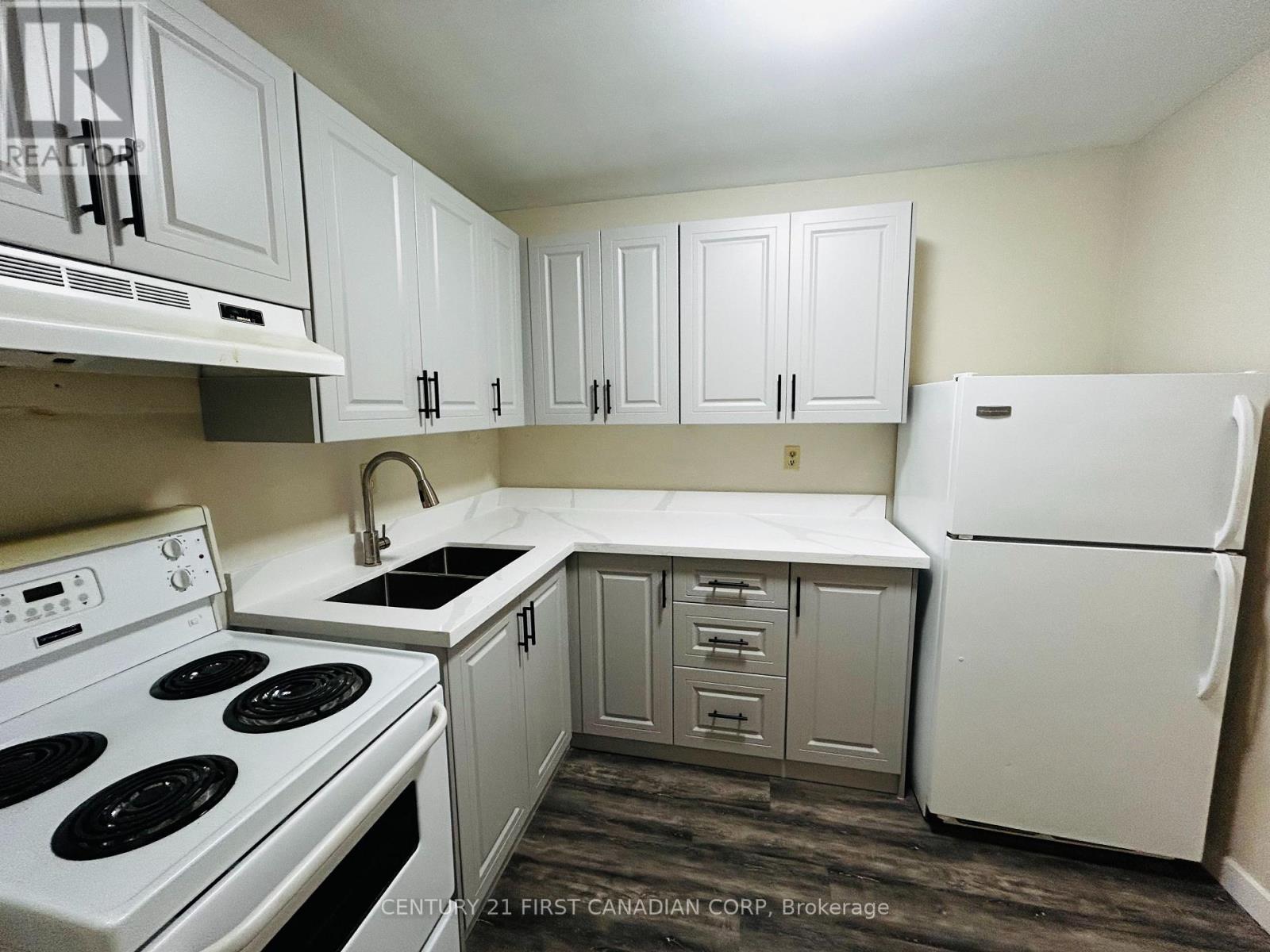 #1011 573 MORNINGTON AVENUE - 1