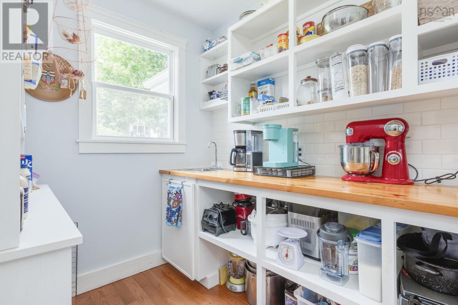 116 Pleasant Street - 30