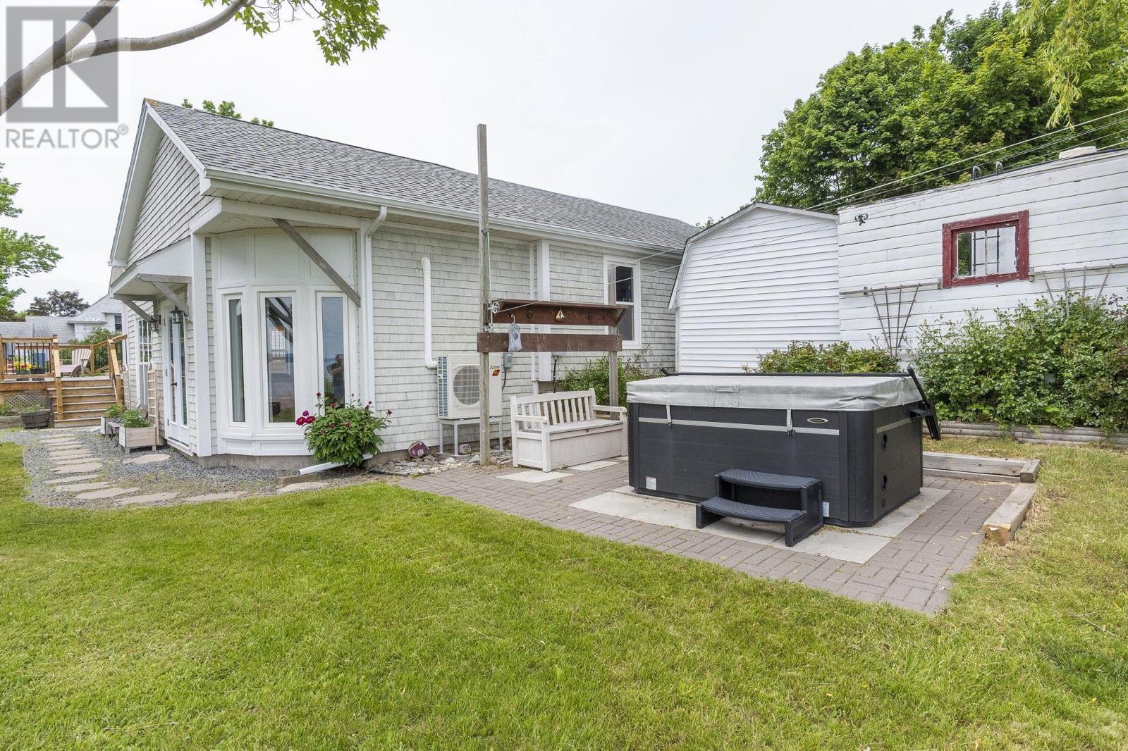 116 Pleasant Street - 21