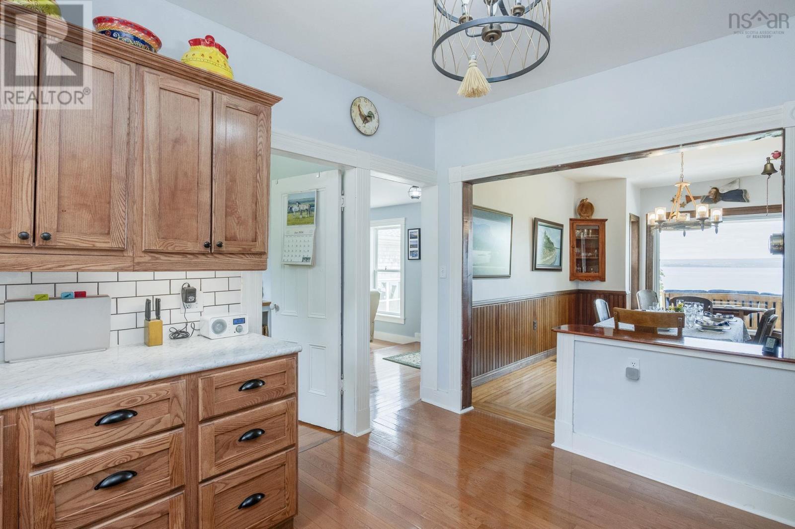 116 Pleasant Street - 29