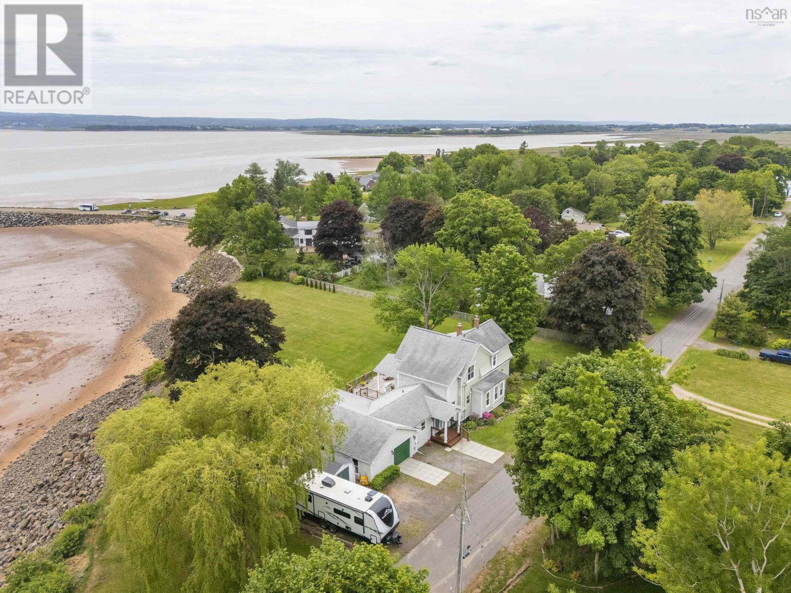 116 Pleasant Street - 12