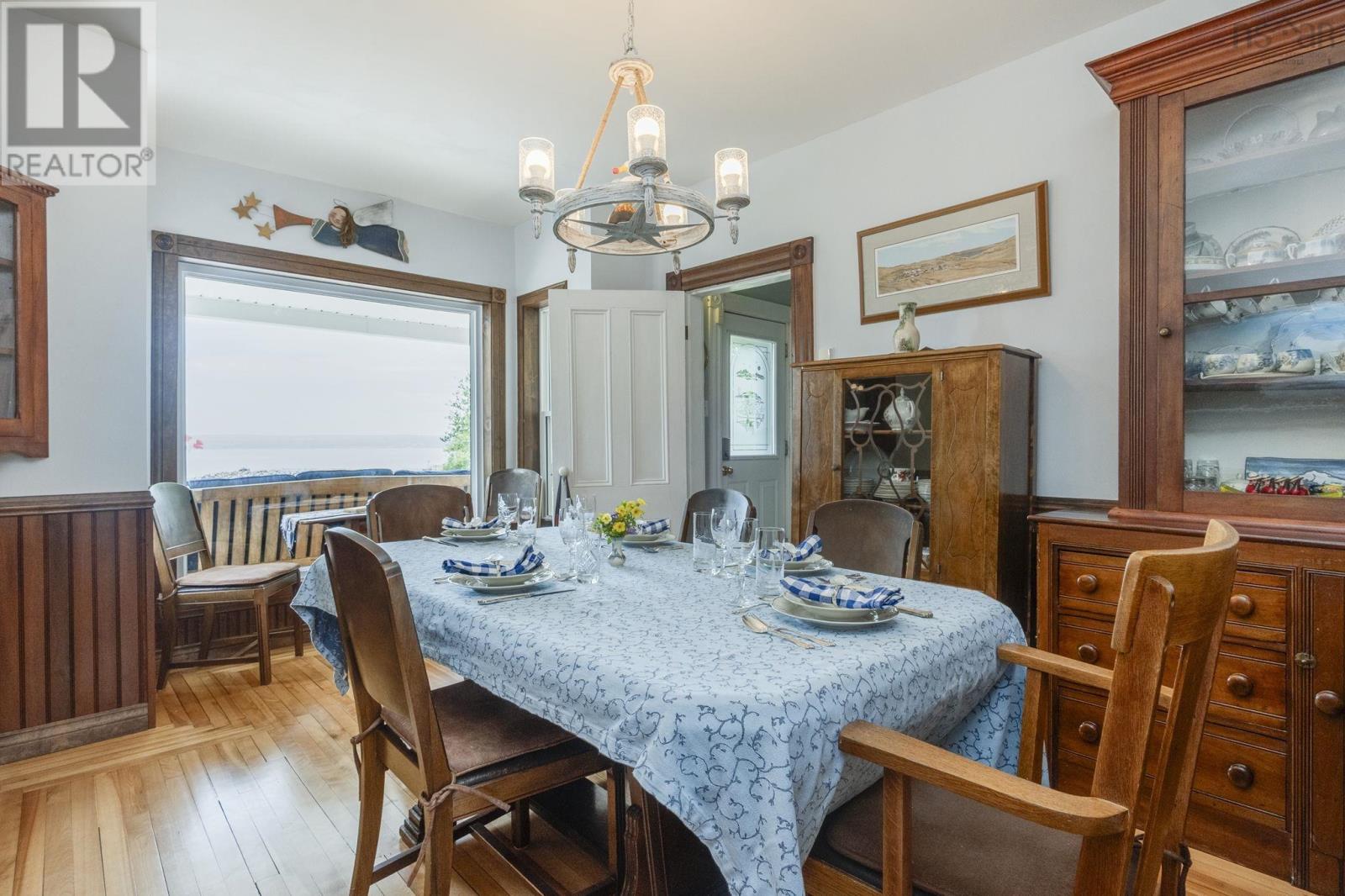 116 Pleasant Street - 31
