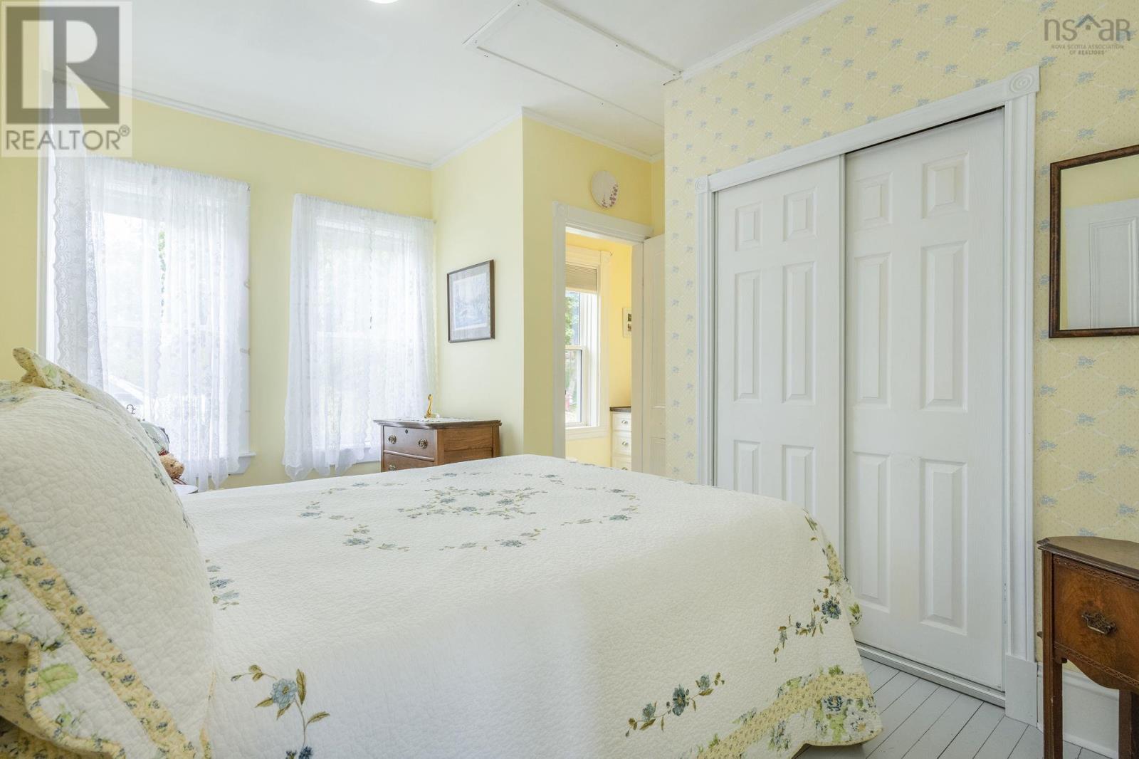116 Pleasant Street - 39