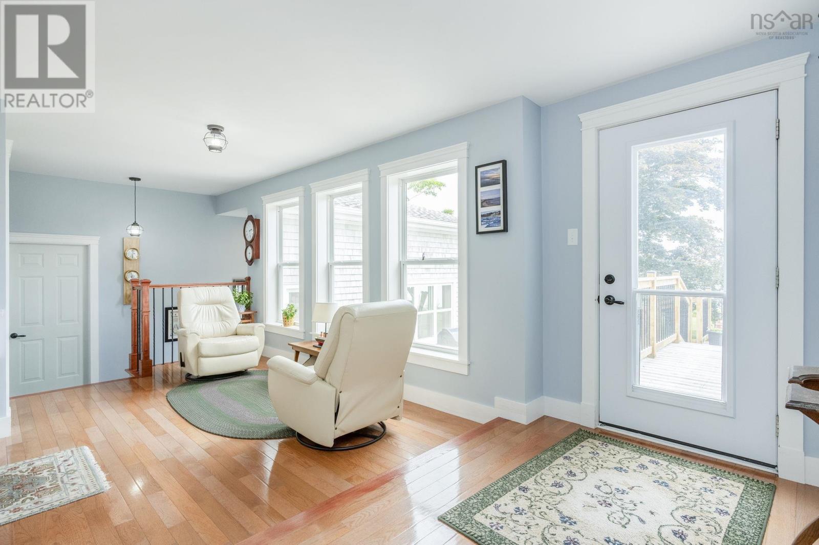 116 Pleasant Street - 24