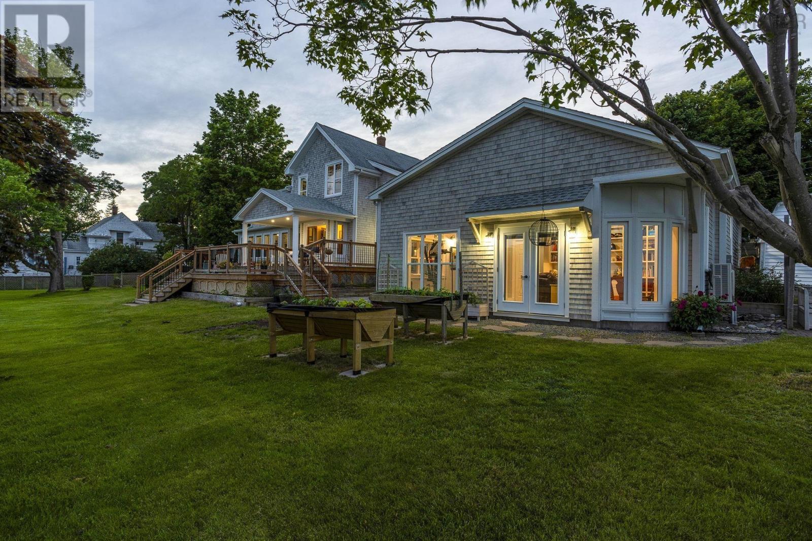 116 Pleasant Street - 5
