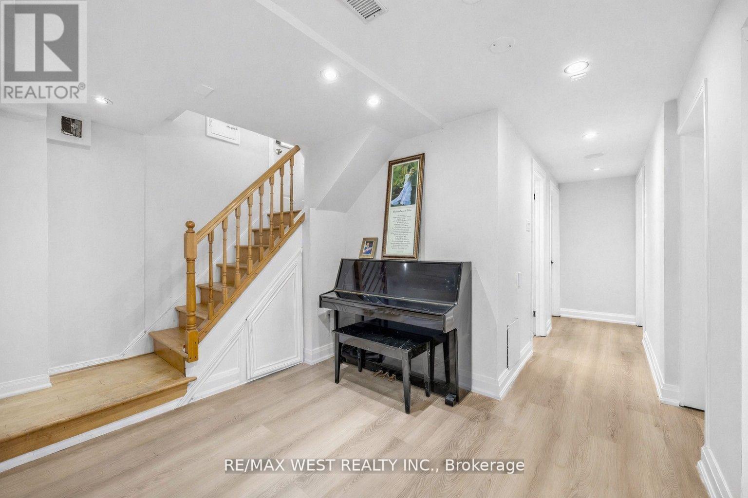 578 BELLAMY ROAD N - 17