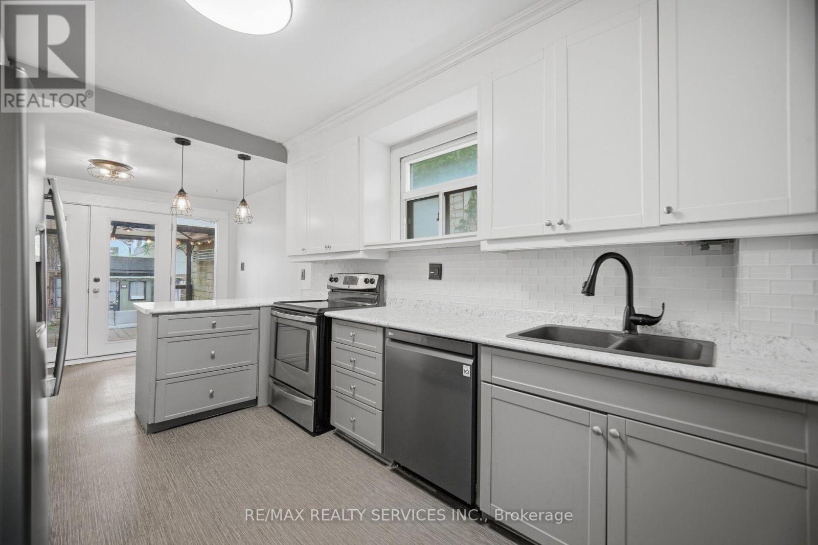 55 MORSE STREET - 13