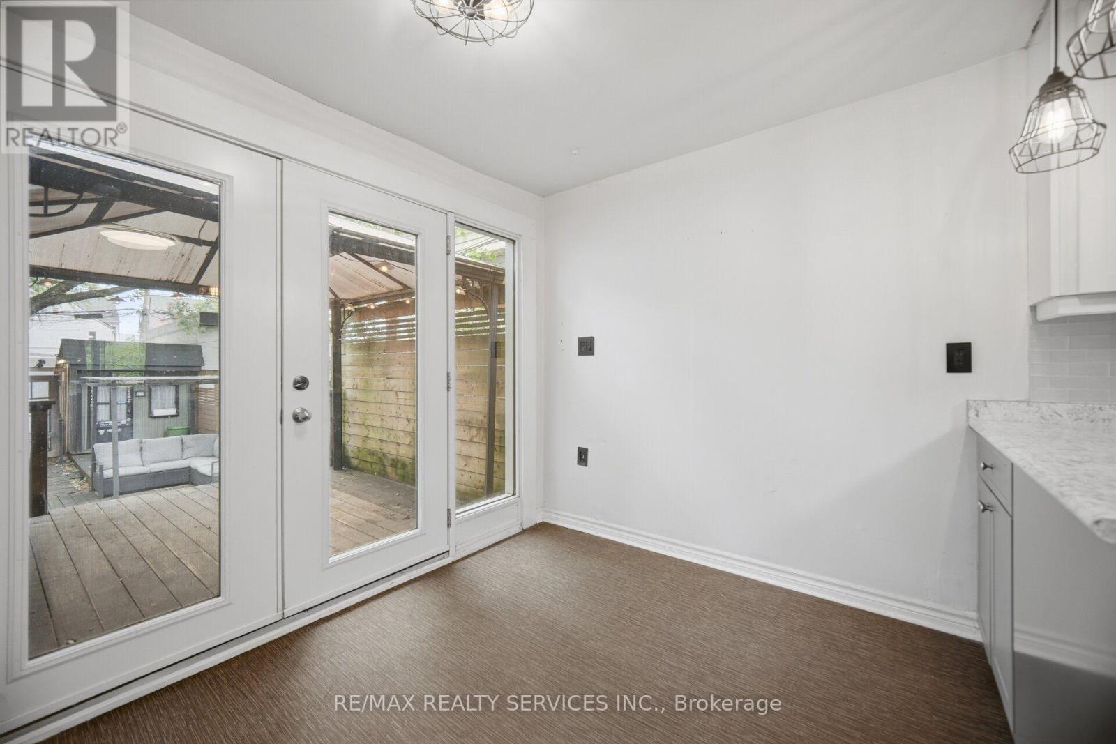 55 MORSE STREET - 16