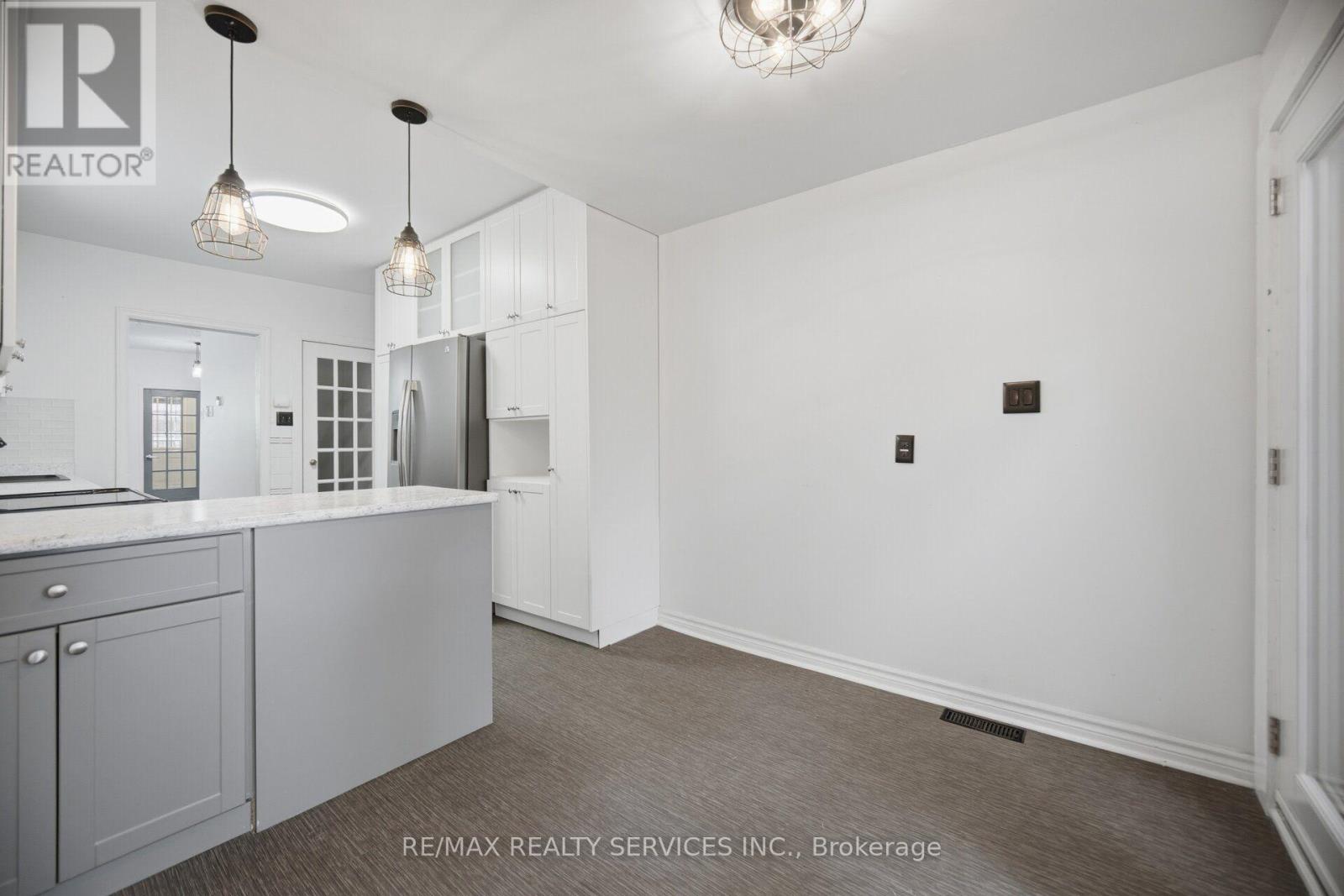 55 MORSE STREET - 17
