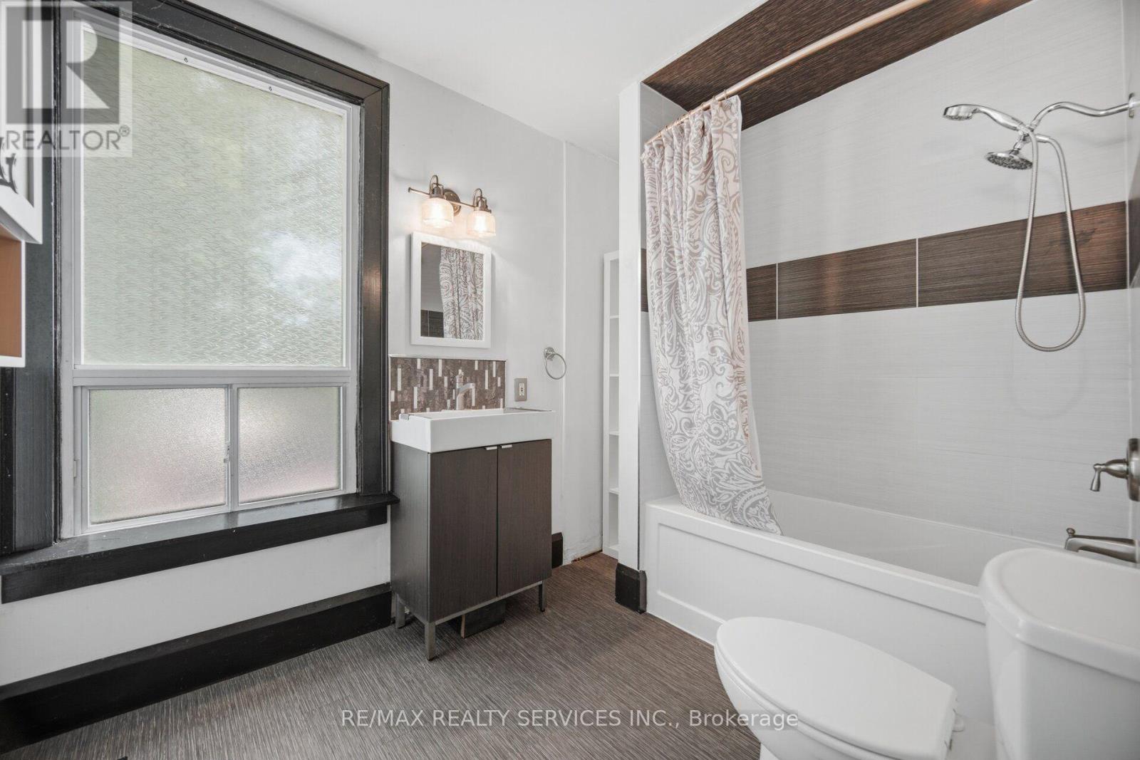 55 MORSE STREET - 27