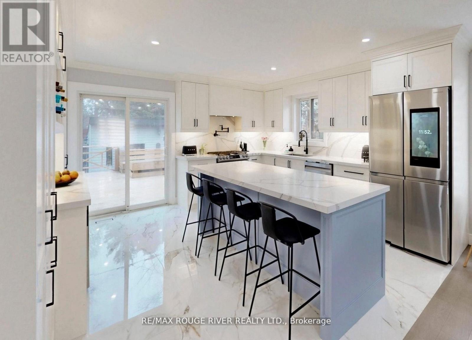 247 BEAVER STREET N - Image 11
