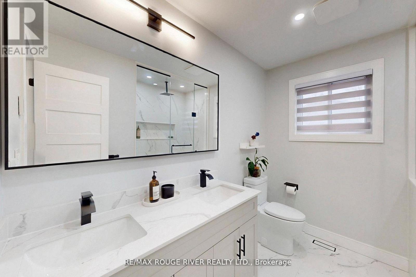 247 BEAVER STREET N - Image 23