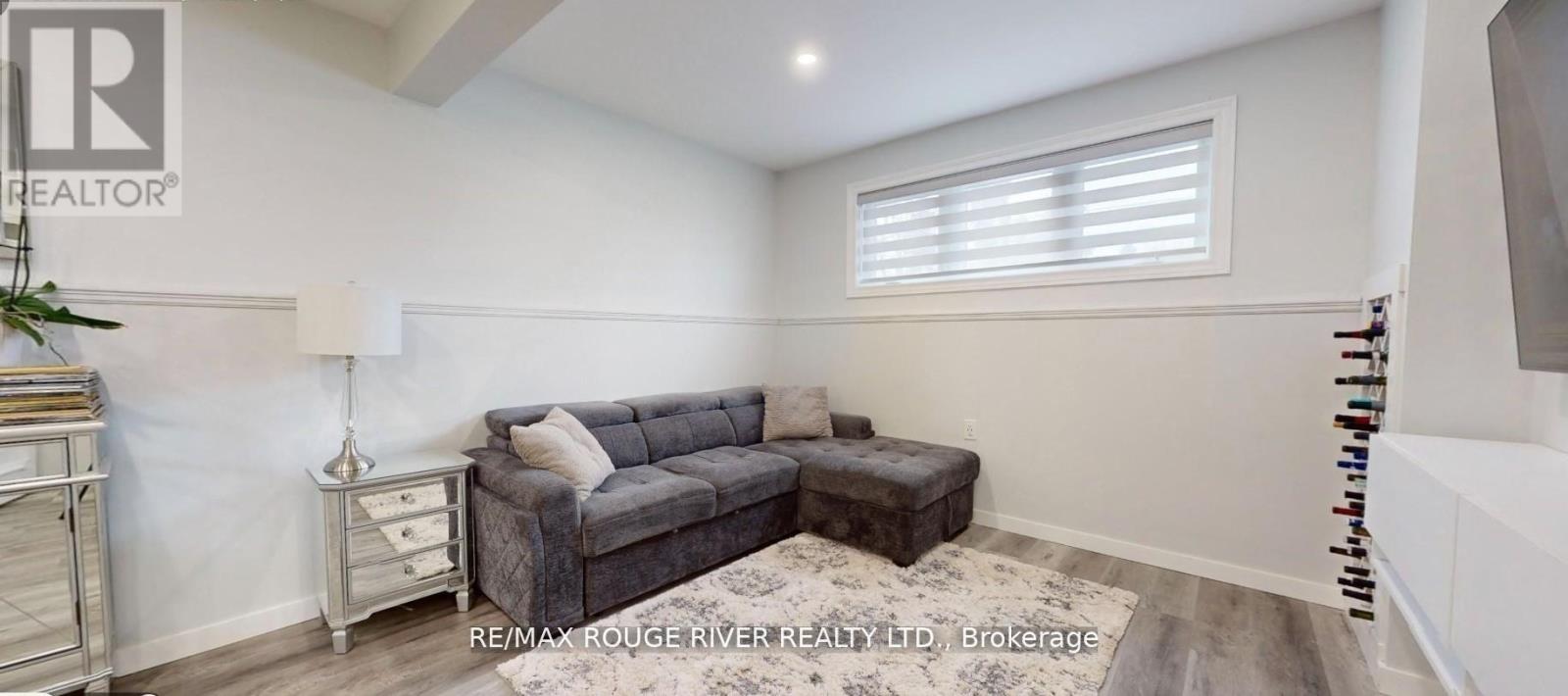 247 BEAVER STREET N - Image 30
