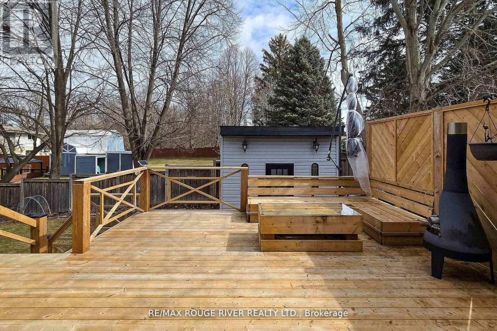 247 BEAVER STREET N - Image 40