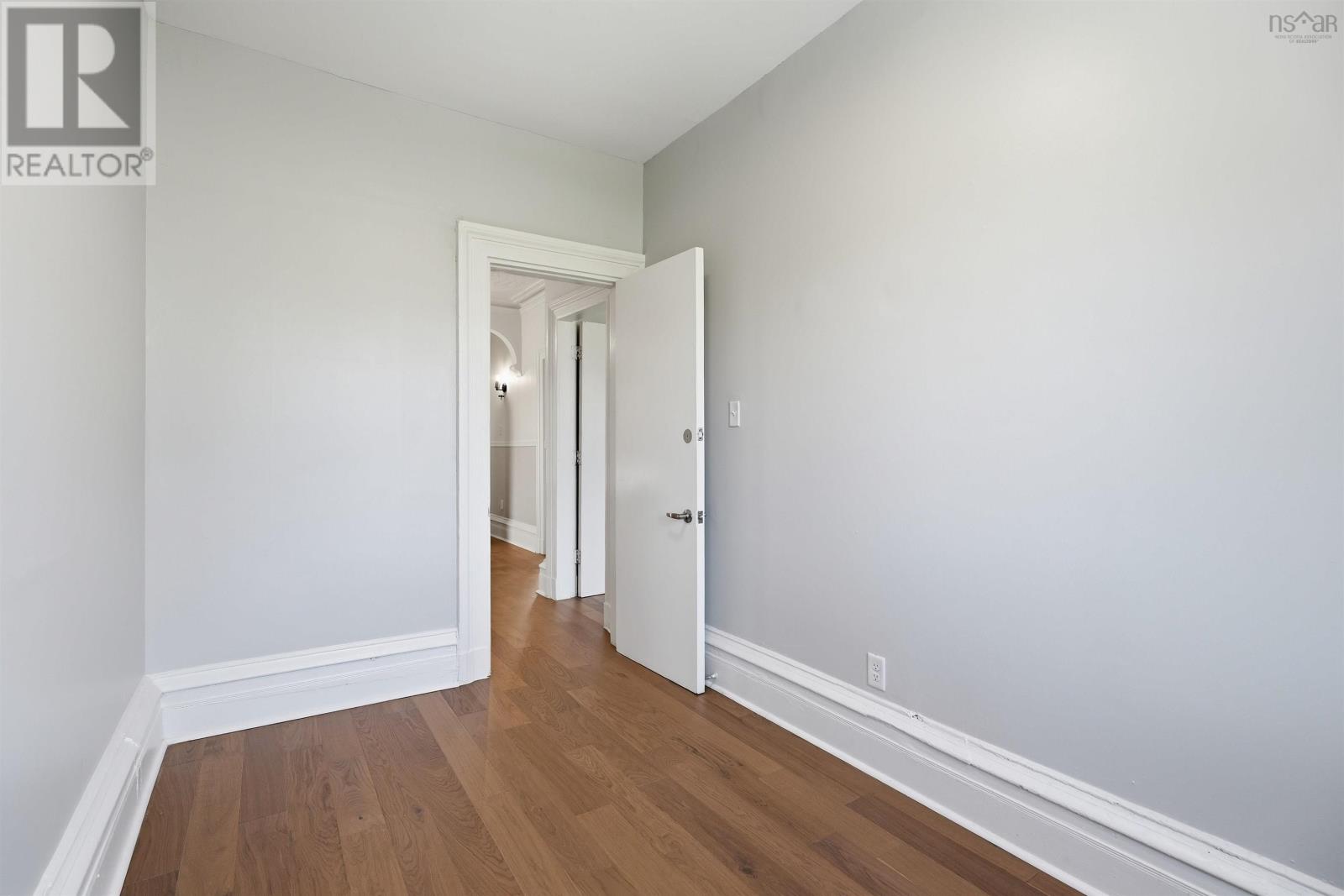 2281 Brunswick Street - 22