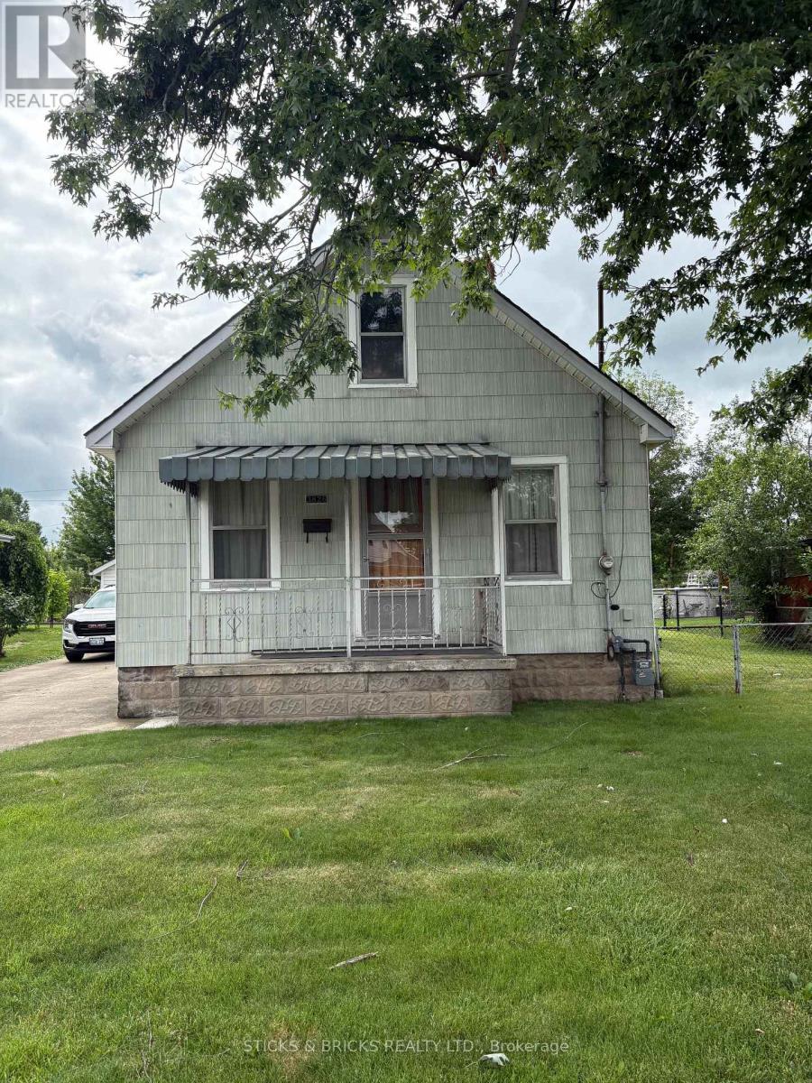 3826 WELLAND STREET - 2
