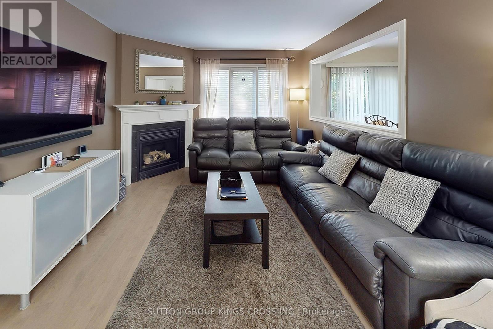 63 MISTLEFLOWER COURT - 5