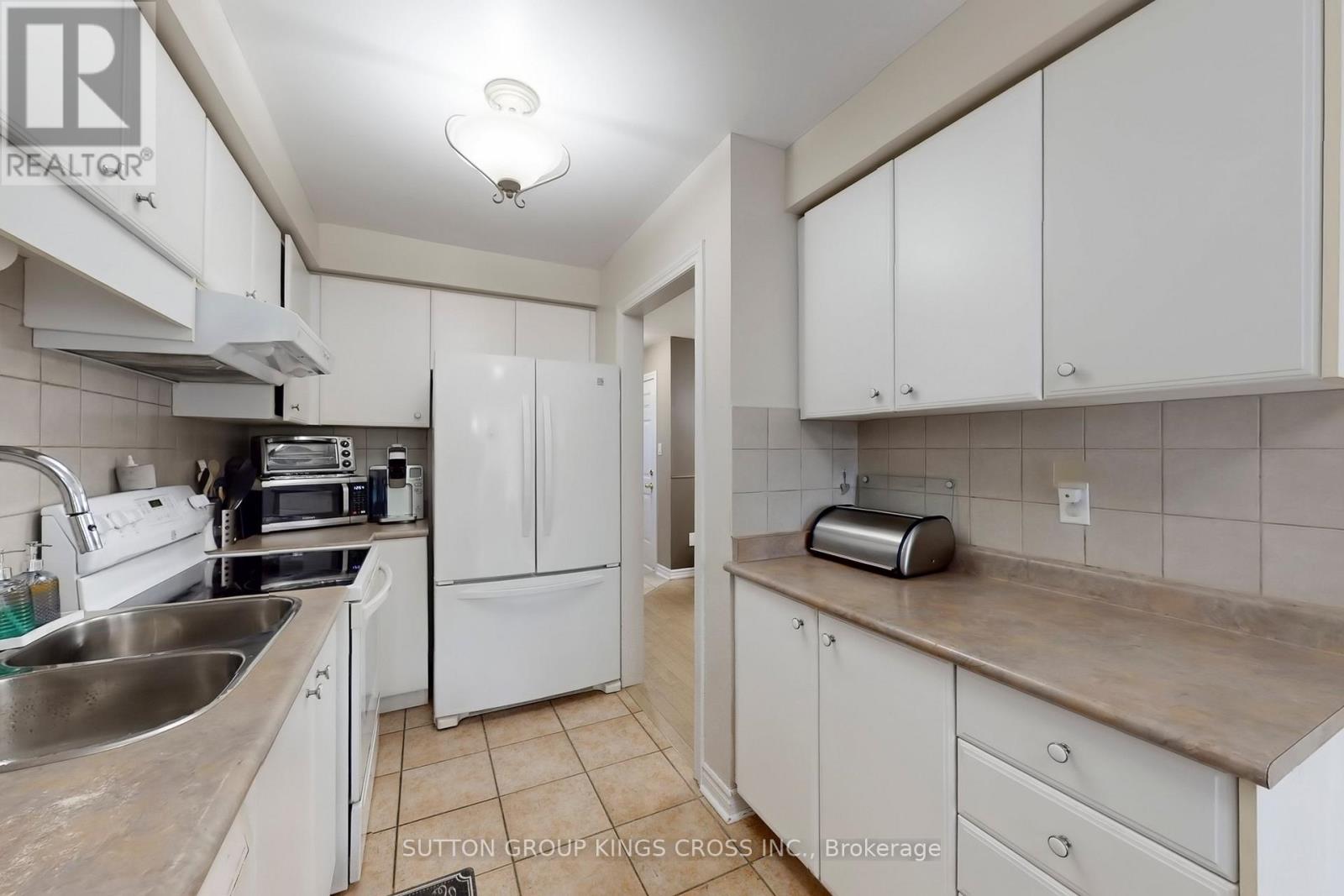 63 MISTLEFLOWER COURT - 8