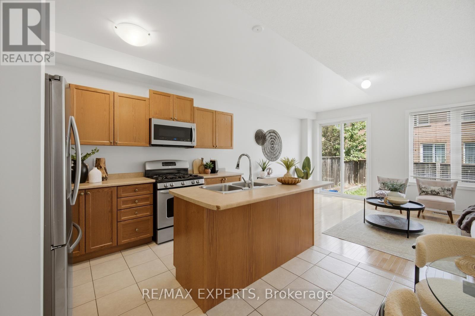 116 MCCANN CRESCENT - 11