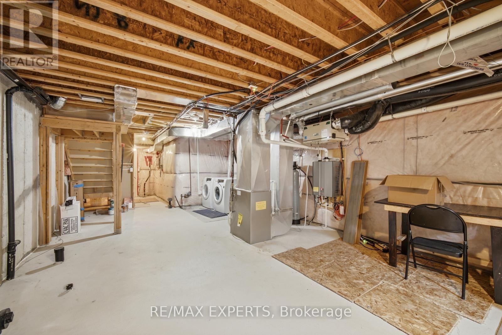 116 MCCANN CRESCENT - 33