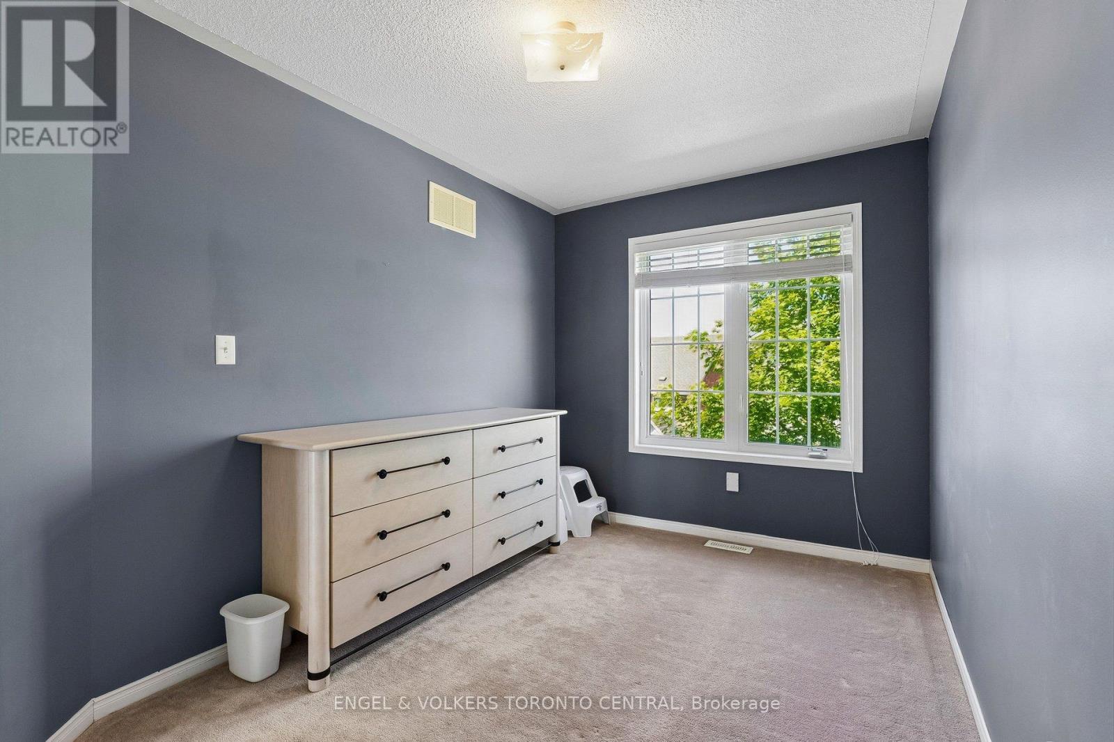 7 ROCK GARDEN STREET - 19
