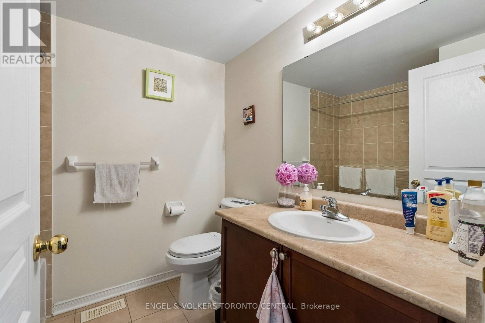 7 ROCK GARDEN STREET - 27