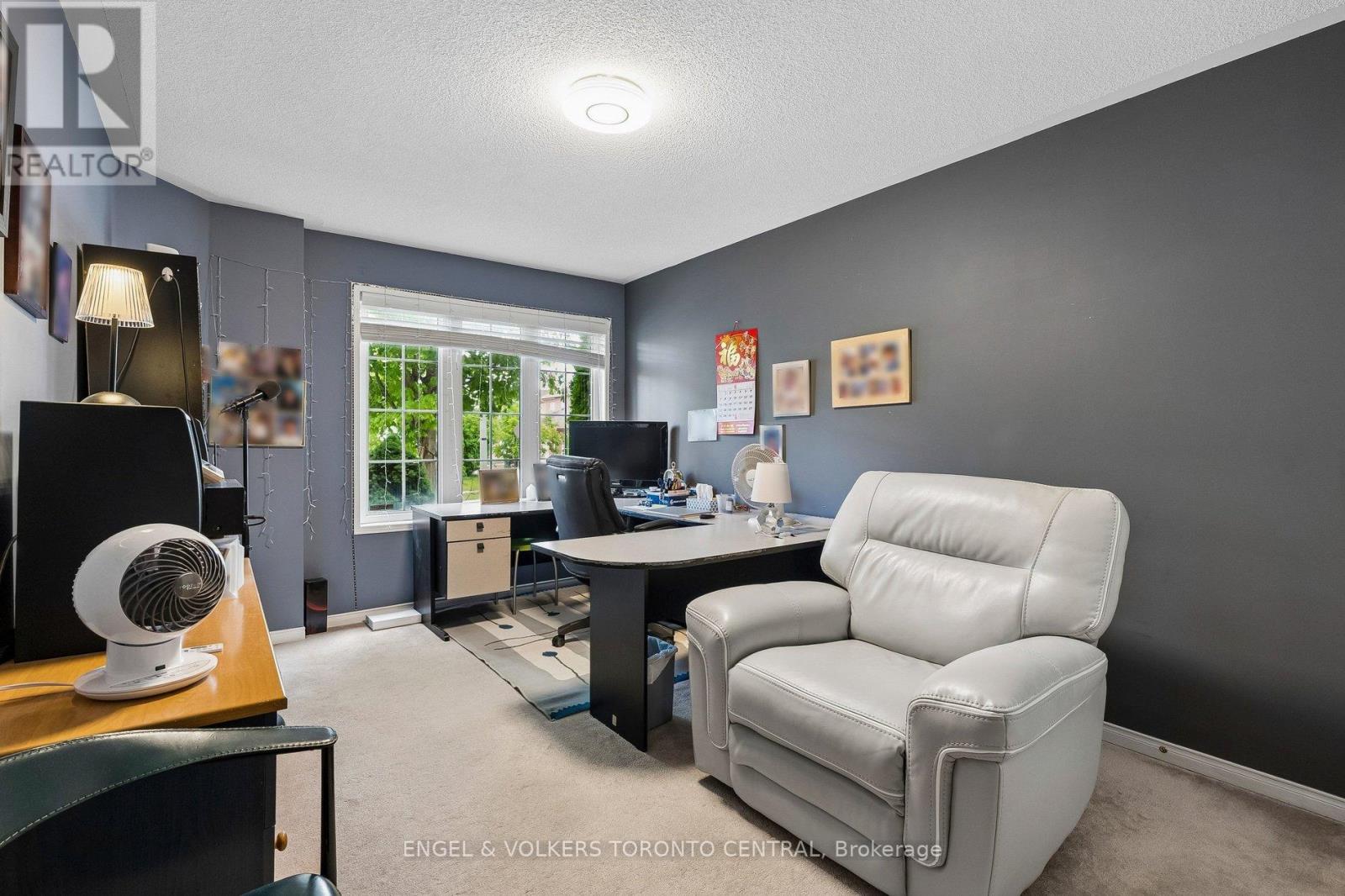 7 ROCK GARDEN STREET - 28