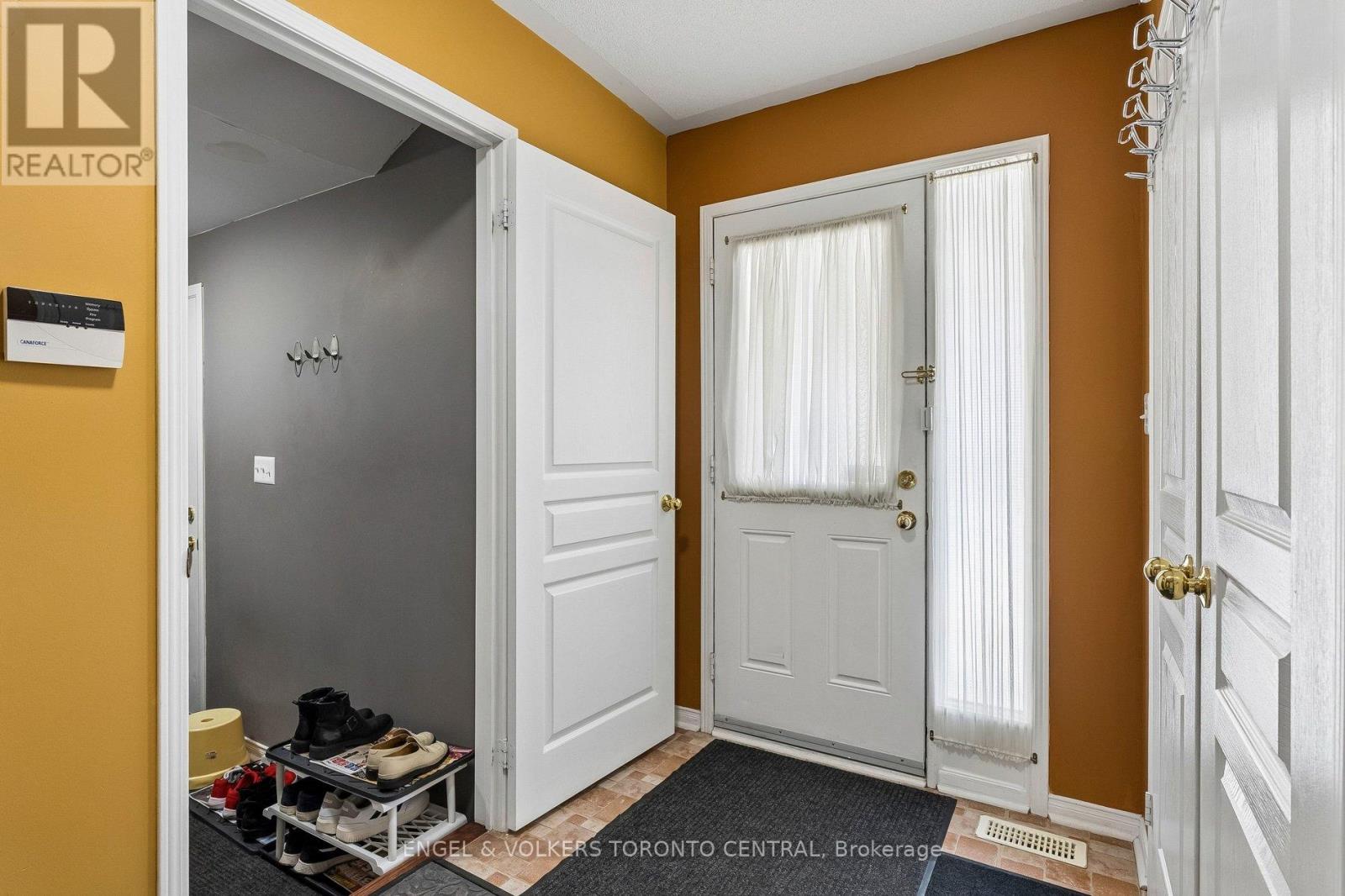 7 ROCK GARDEN STREET - 5