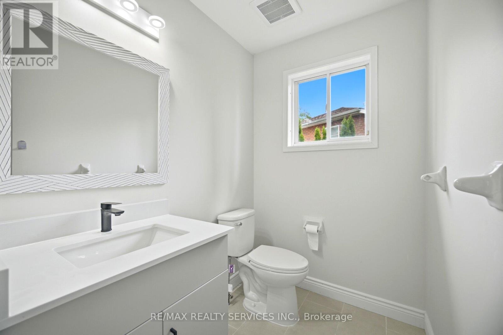17 SYDENHAM WELLS - 25