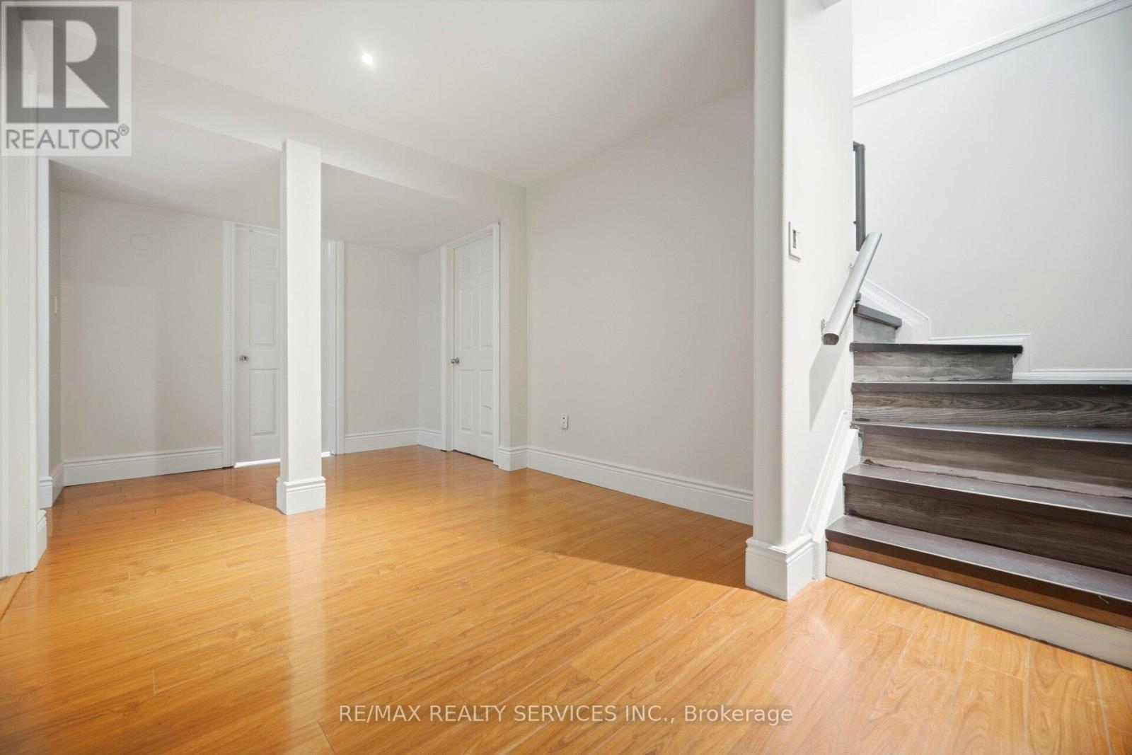 17 SYDENHAM WELLS - 27