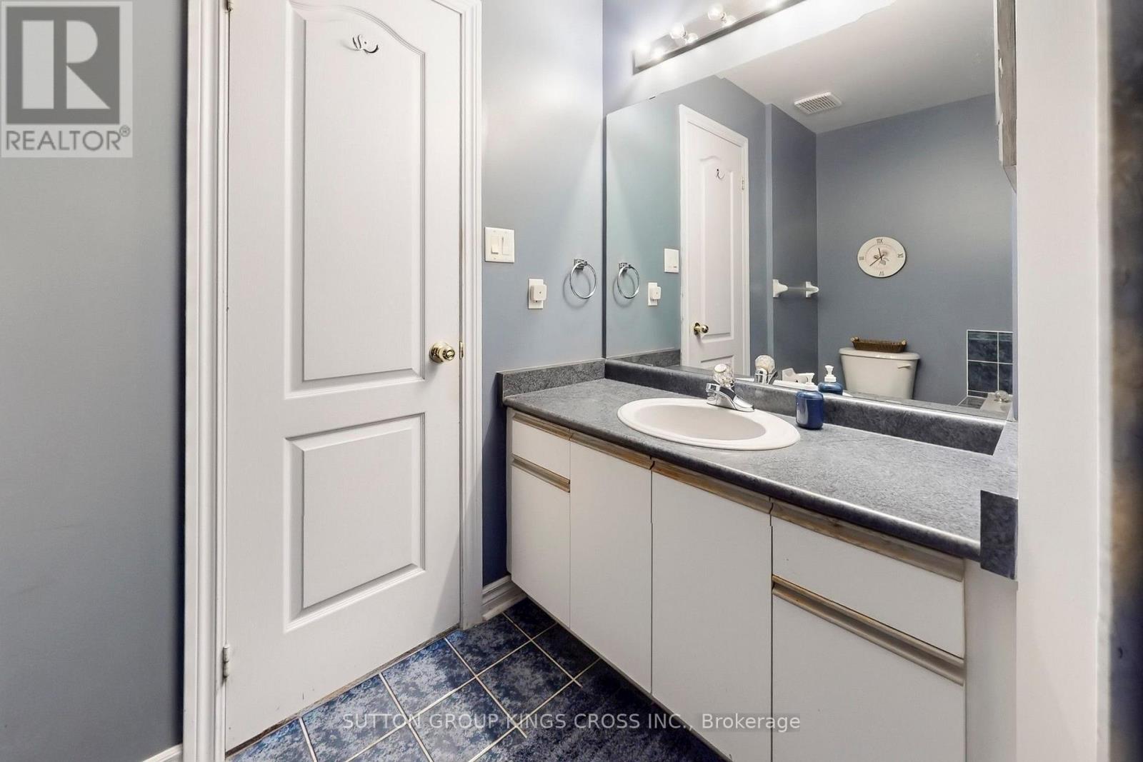 63 MISTLEFLOWER COURT - 23