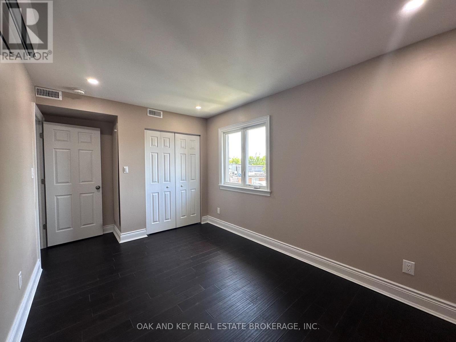 6 LAPP STREET - 21