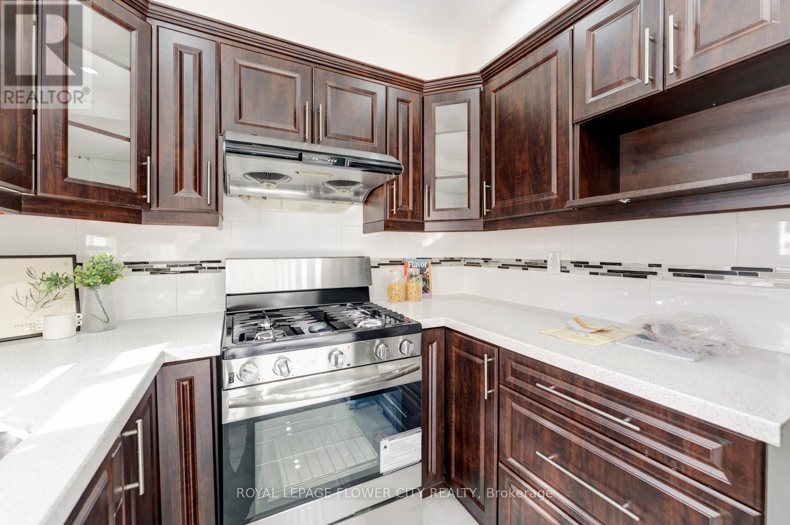 7 PENBRIDGE CIRCLE - 20