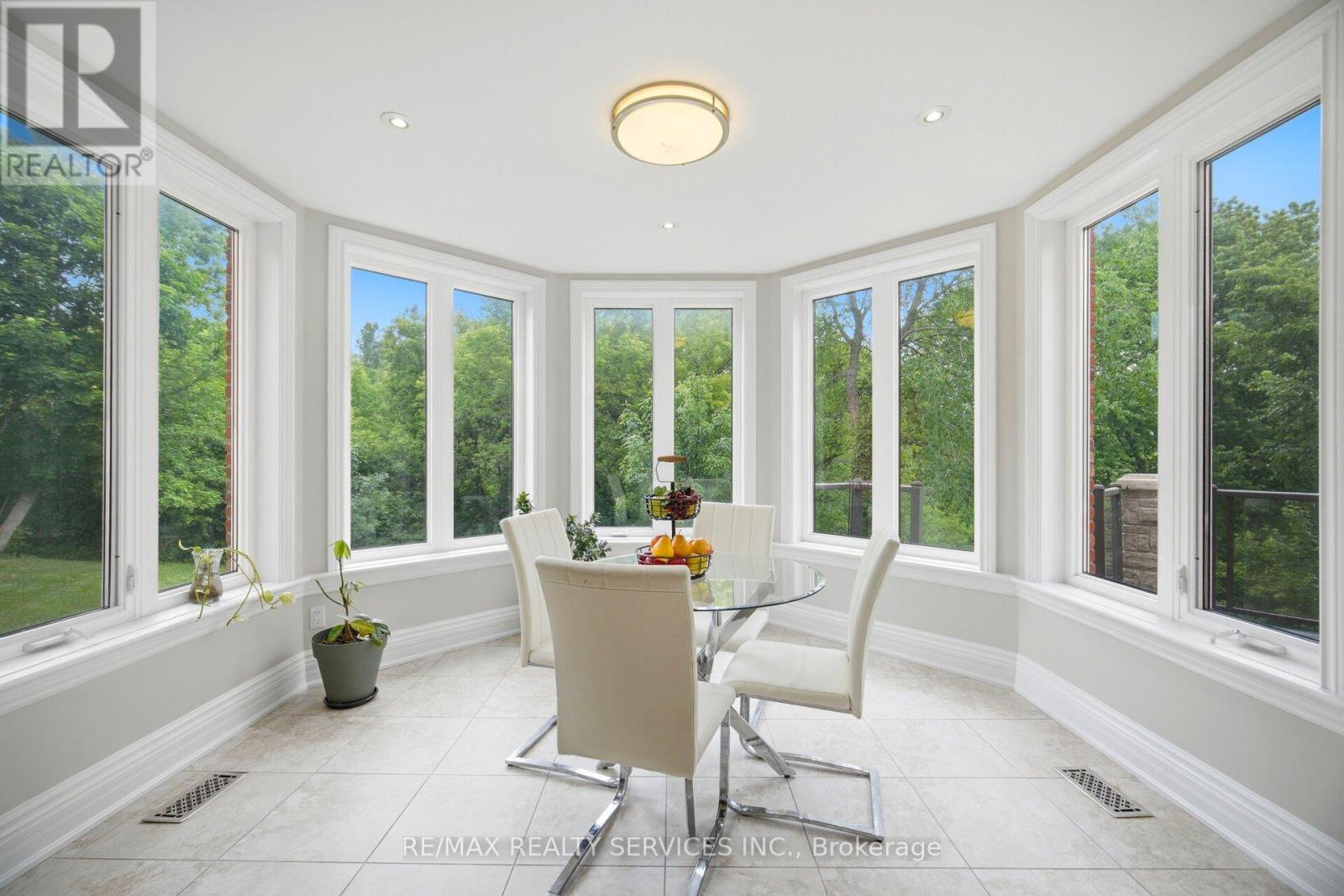 3 VALLEY HILL DRIVE - 19